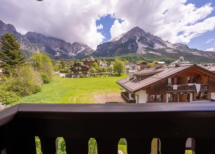 Spacious Alpine Loft With Stunning Antelao Views *